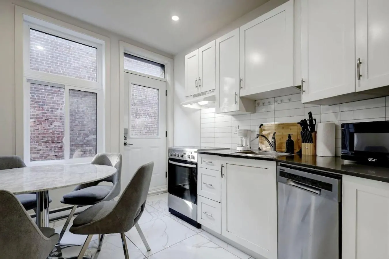 The Ndg Charm A 3Br Hidden Gem Apartment Montreal